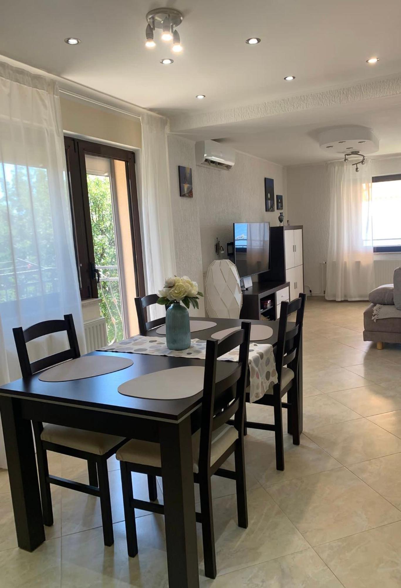 Apartament Nena *